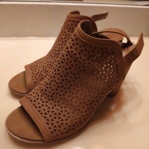 Size 8.5 Universal Thread Tan Suede Mules with Perforated Design